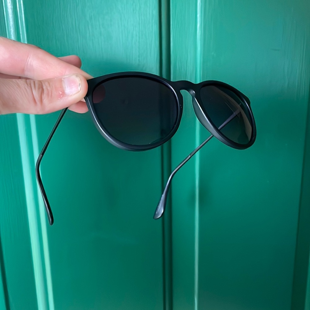 Black sunglasses